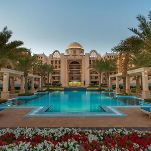 Апартаменты Amazing Beachfront Apartments Near Atlantis Waterpark By Simply Comfort, Дубай